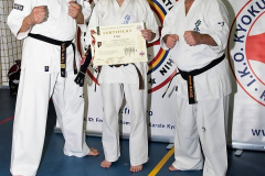 46345843_757618631239356_4989409133477232640_n